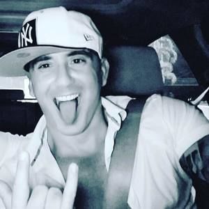 Meet your Posher, Noel