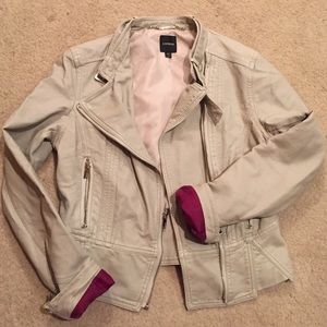 Beautiful Express leather jacket!