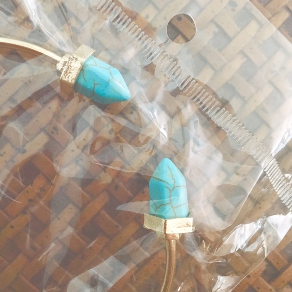 NEW! TURQUOISE & GOLD BULLET STYLE CUFF - Picture 2 of 2