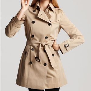 SOLD Burberry Buckingham Trench Coat