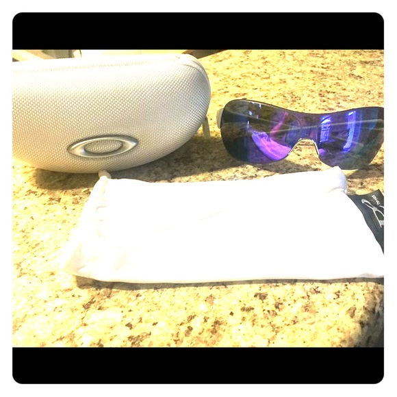 Oakley sunglasses