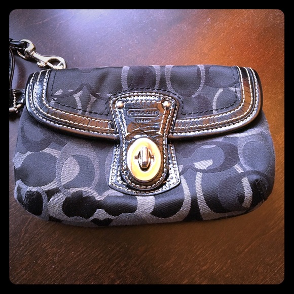 Black& grey coach wristlet