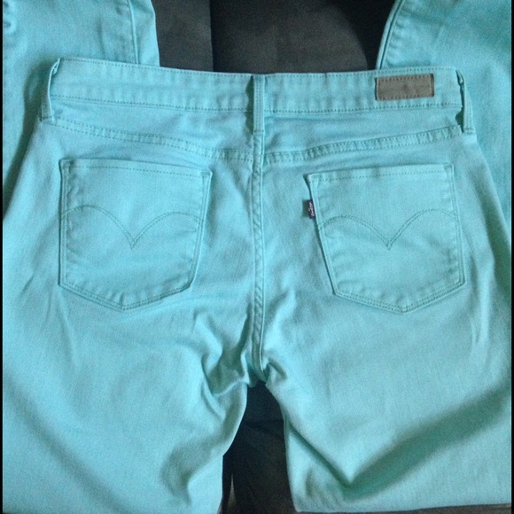 Levi's demi curve size 8/29