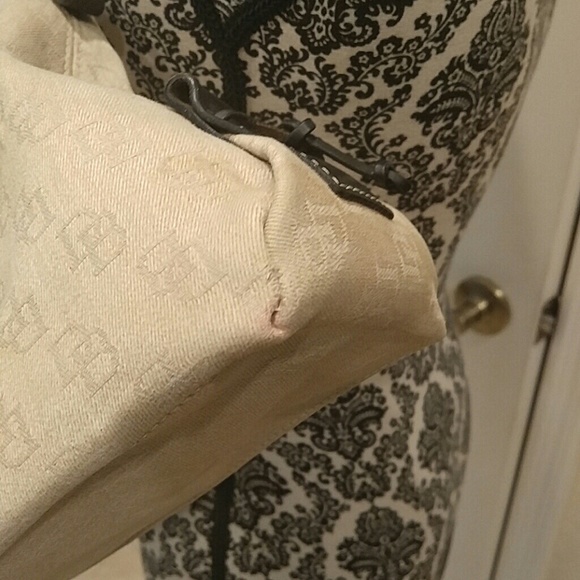 Dooney & Bourke Vintage Shoulder Bag - Picture 2 of 4