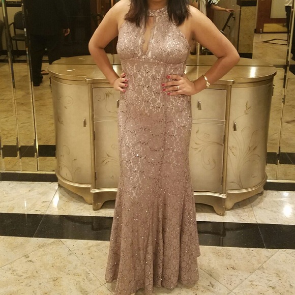 SOLD** Evening gown - Picture 2 of 3