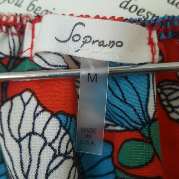 Cute and Classic Romper - NWOT (Never Worn) - Picture 2 of 4