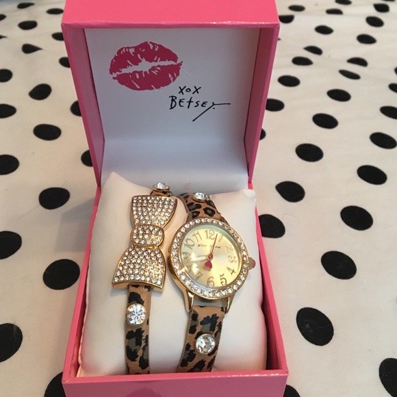 Betsey Johnson bow wrap watch