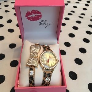 Betsey Johnson bow wrap watch