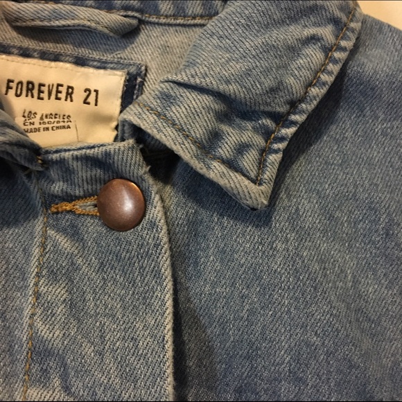 Jean jacket 💙 - Picture 4 of 4