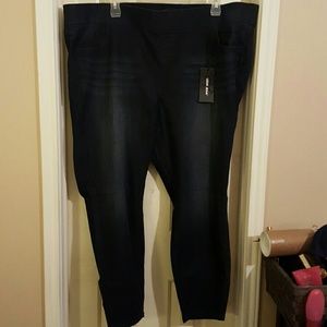 Torrid lean jeans size 4