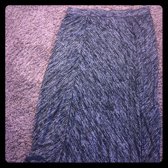 Black and grey maxi