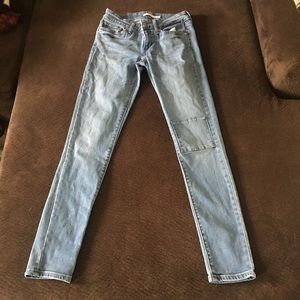 New Levi Women's Jeans