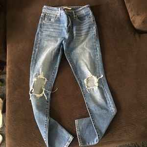 New Women's Levi Jeans