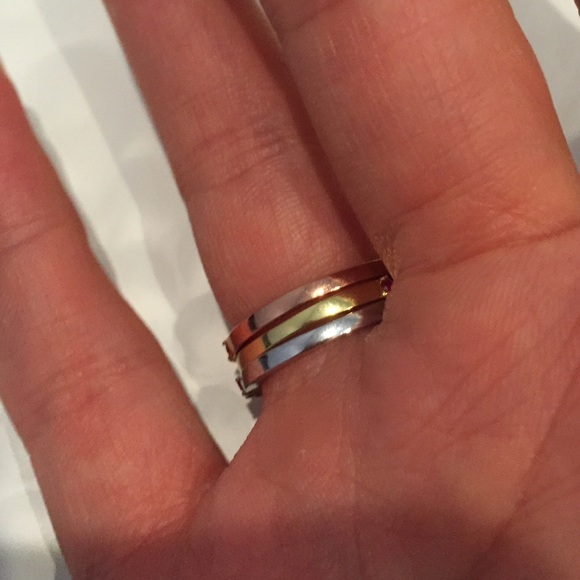 Delicate dainty Stackable rings - Picture 3 of 4