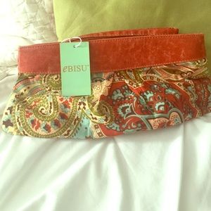 NWT fall clutch