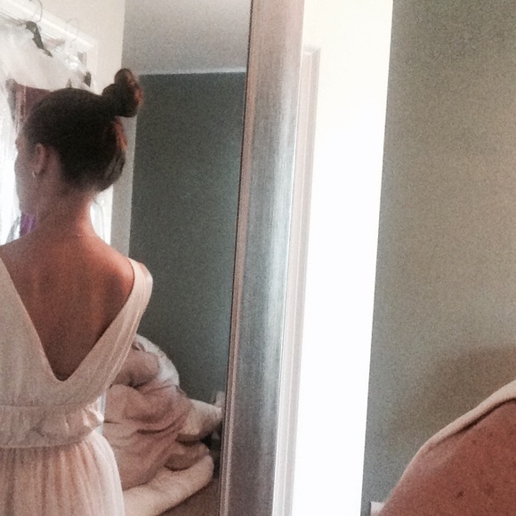 Beautiful, blush colored girly girl dress. - Picture 3 of 3