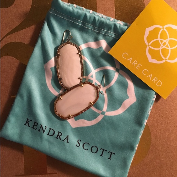 Kendra Scott Danielle's.