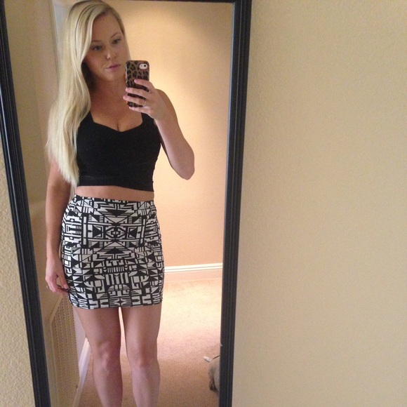 Boohoo Skirts - Bodycon Mini Skirt - Geometric Boohoo Skirts - Bodycon Mini Skirt - Geometric
