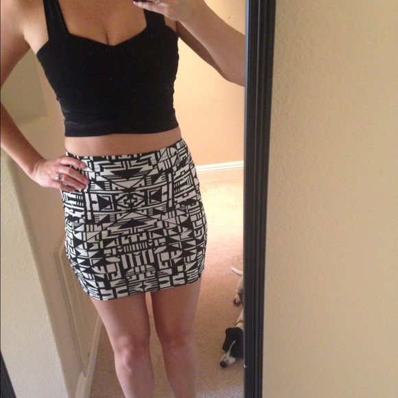 Boohoo Skirts - Bodycon Mini Skirt - Geometric Boohoo Skirts - Bodycon Mini Skirt - Geometric