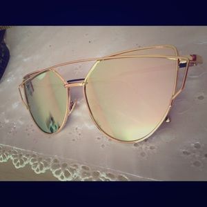 Rose gold cat eye aviators