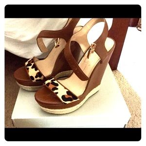 Jessica Simpson Wedges