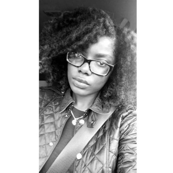 Meet your Posher, Ashley - Picture 1 of 1