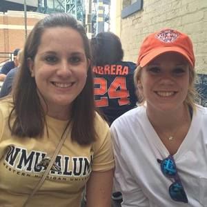 Meet your Posher, Casey