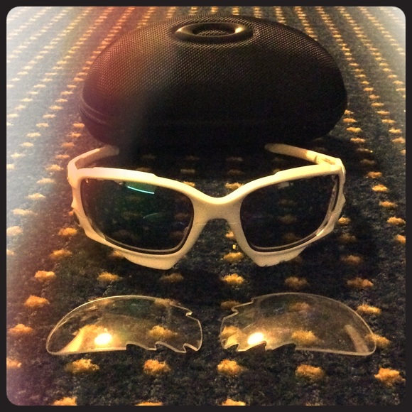Oakley racing jacket- polarized green lens new