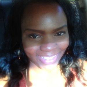 Meet your Posher, Ebonee