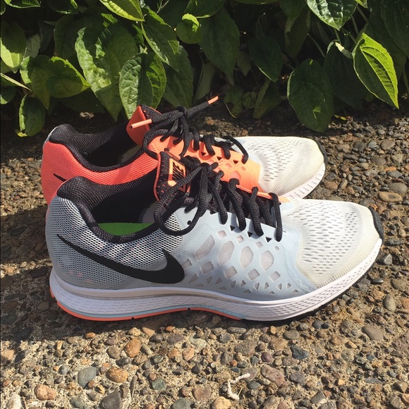 SOLD Nike Air Zoom Pegasus 31 - Picture 3 of 4