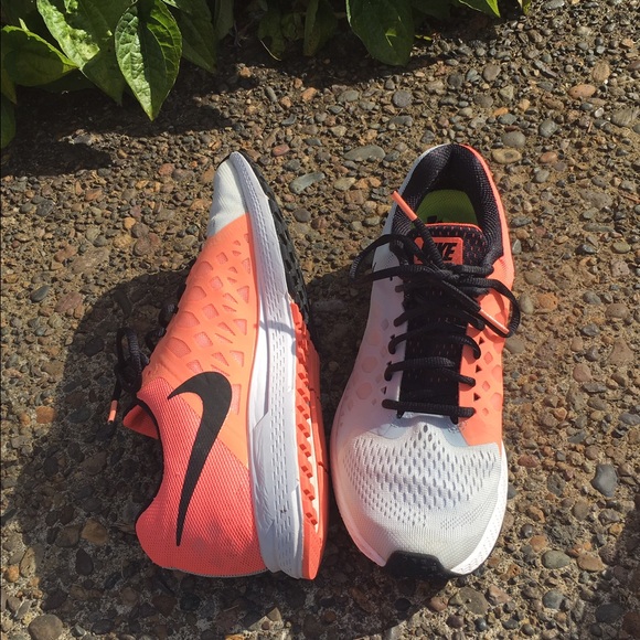 SOLD Nike Air Zoom Pegasus 31 - Picture 4 of 4