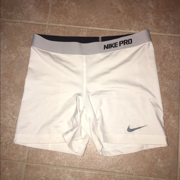DRI-FIT NIKE PROS WHITE