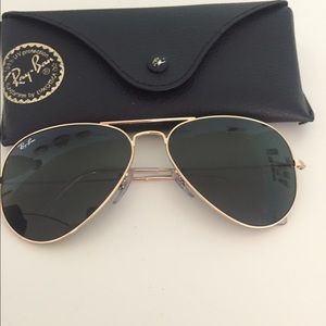 RAY BAN AVIATORS