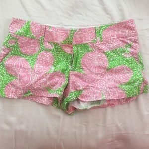 Lilly Pulitzer Walsh short
