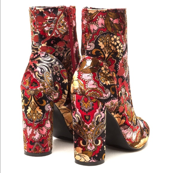 🌟Re-stock🌟 x2 Bold floral ankle boot - Picture 2 of 3