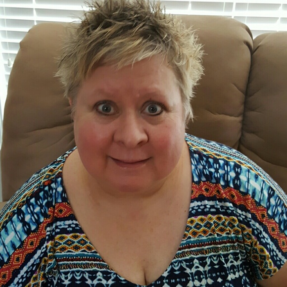 Meet your Posher, Jackie - Picture 1 of 1
