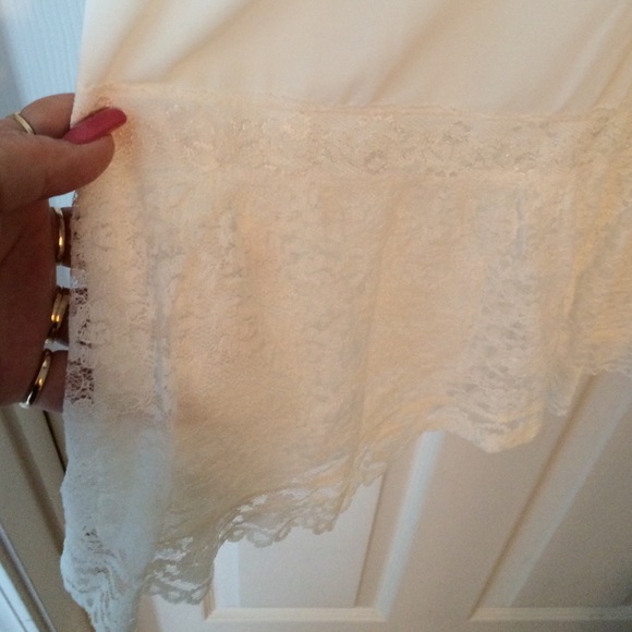 Lace white Slip with lace on top and bottom EUC Vintage - Picture 3 of 5