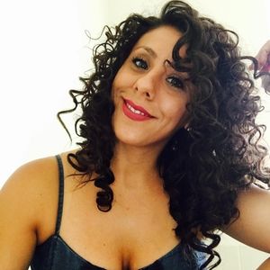 Meet your Posher, Desiree