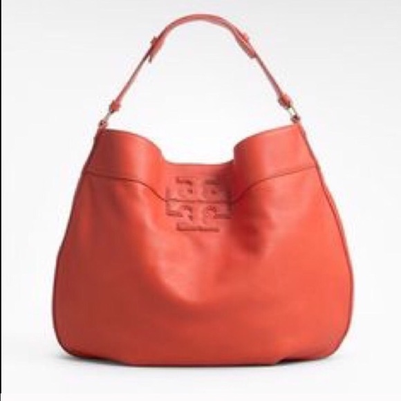 🎀Authentic Tory Burch Hobo🎀 Great for the fall!