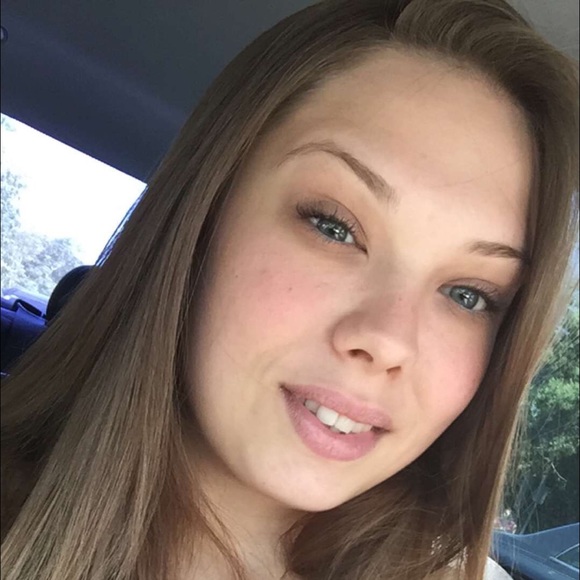 Meet your Posher, Brianna - Picture 1 of 1