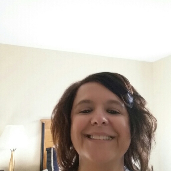 Meet your Posher, Becky - Picture 1 of 1