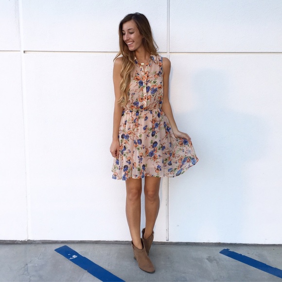 LAST ITEM button up floral dress - Picture 2 of 4