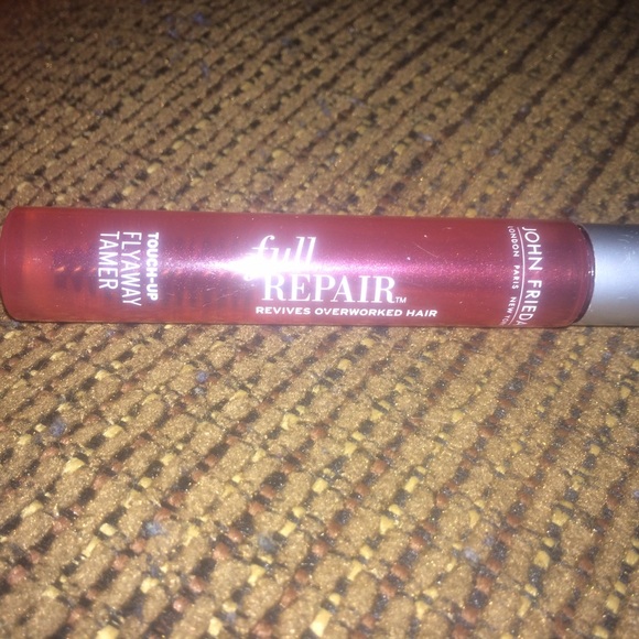 John Frieda Full Repair Flyaway Tamer