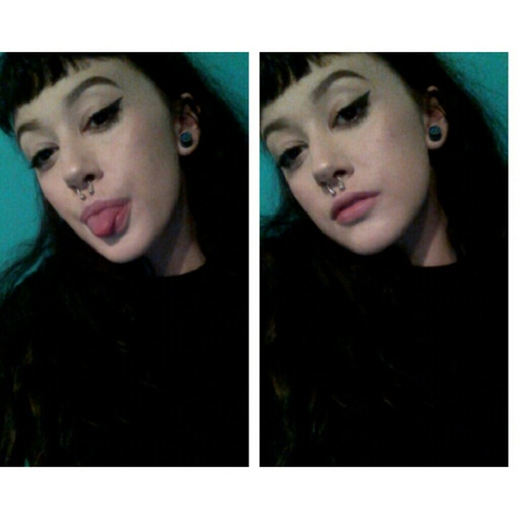 Meet your Posher, Angela - Picture 1 of 1