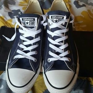 Blue Converse All star low tops