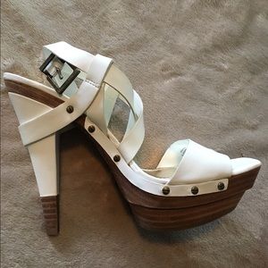 Bakers brand new in box sz 7