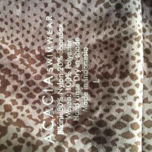 Acacia Ipanema in Heliconia