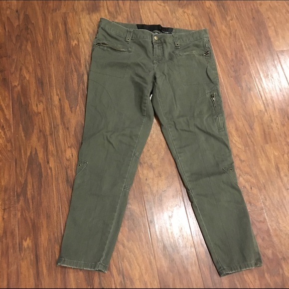 Joe's Jeans Olive Green Cargo Crops 
Size 29