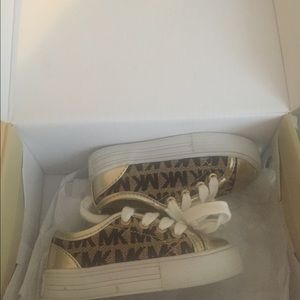 Size 5 toddlers Michael kors sneakers