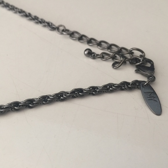 Necklace with tassel - Picture 3 of 3